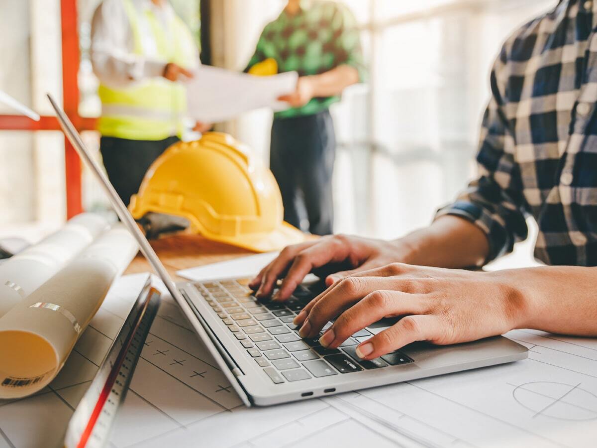 VPO-inset-laptop-plans-hardhat-min