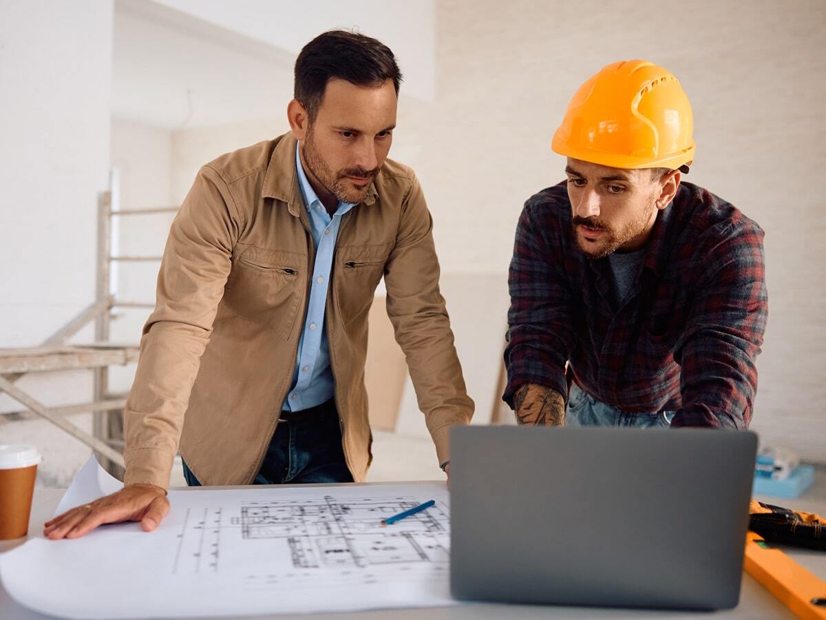 VPO-inset-manager-contractor-laptop-plans-min