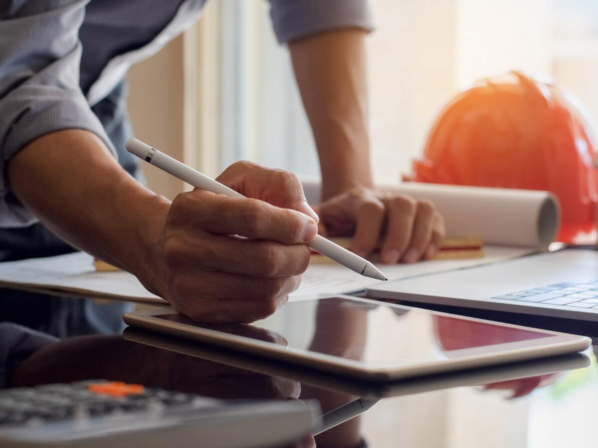 VPO-inset-tablet-laptop-hardhat-plans-min