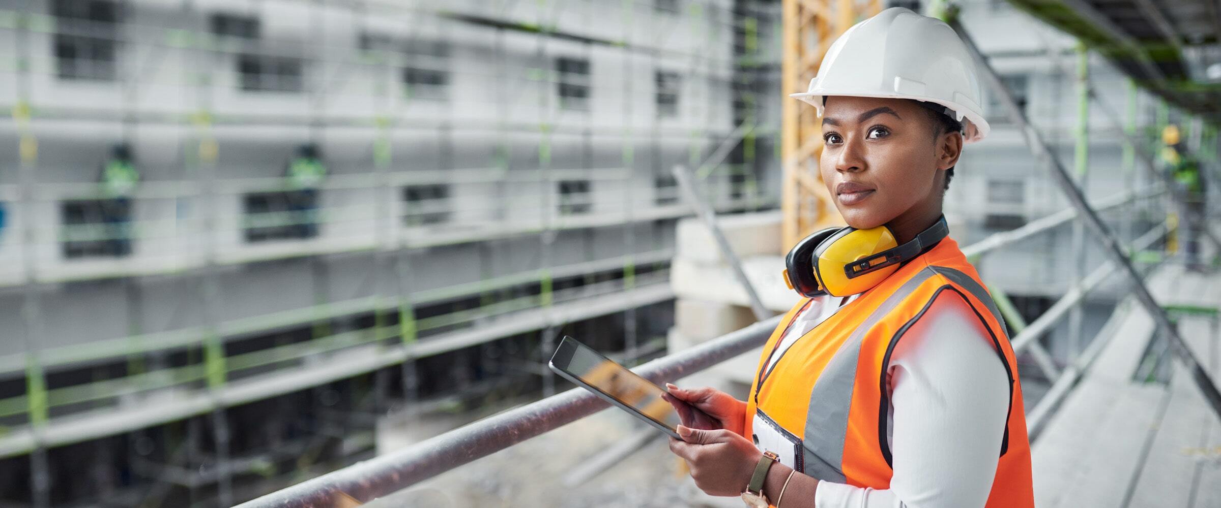 VPO-banner-white-hardhat-supervisor-min